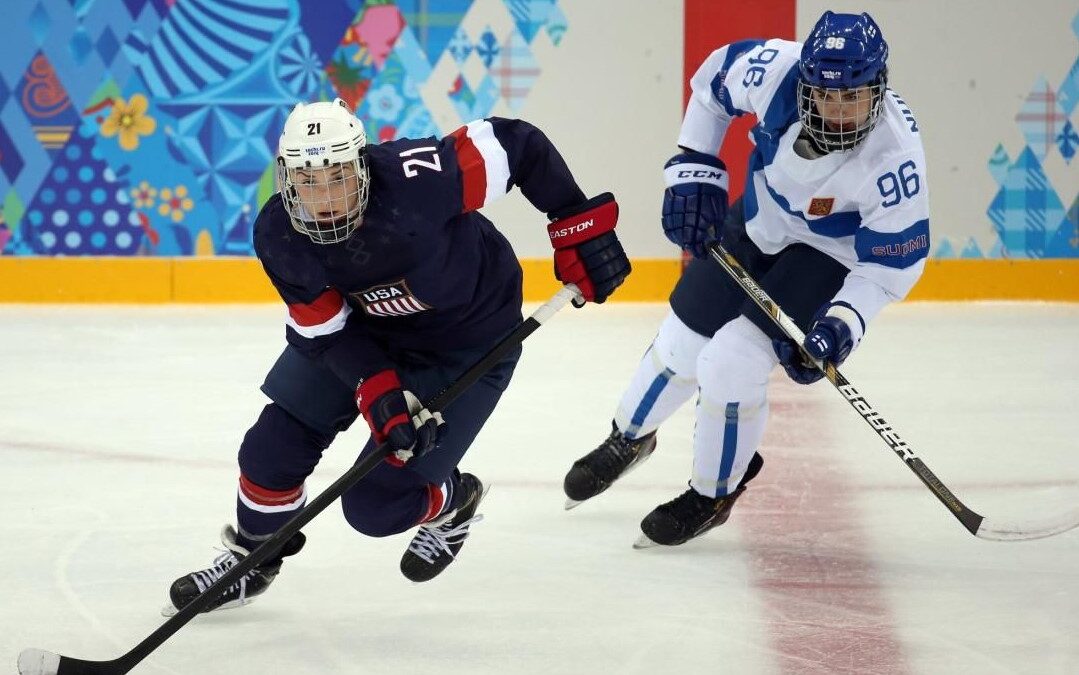 Top 8 Premium Hockey Jersey Manufacturers in Canada